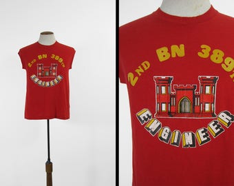 Vintage US Army Tank Top Engineers 2nd BN 389th Red Military Shirt - Medium