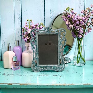 Solid Metal Filigree Scroll Work Picture Frame on Klarna