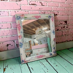 Espejo decorado con decoupage de digitalis blancas y agapantos en Klarna - Solo envíos a Reino Unido continental