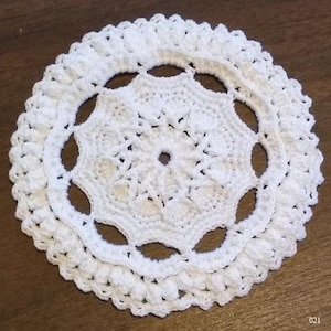 Small Crocheted White Doily (021)