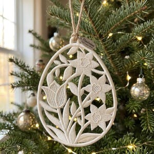 FSL elegant bloemen paasei borduurontwerp | Vrijstaand kanten ornament, oorbellen (4 x 4 ring)