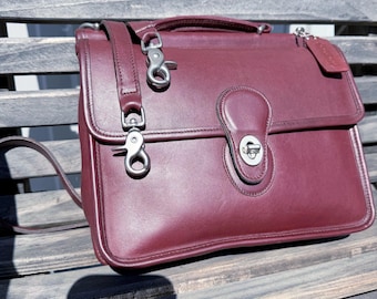 Vintage Coach Willis Bag, Navy Blue Leather, Excellent Brass