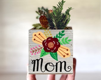 Personalized Mom Planter Gift, Flower Pot, Succulent Planter, Gift for Grandma, Birthday Gift, Mother's Day