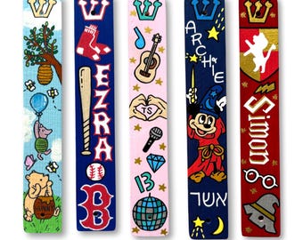 Benutzerdefinierte Mesusa | Personalisierte Mezuzah-Fall | Bar Fledermaus Mitzwa Geschenk | Baby Namen Geschenk | Jüdisches Wohndekor | Handgemalte Jejuda