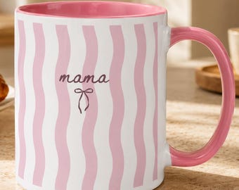 Tazza da caffè "Mama Mug" con fiocco rosa, minimalista, regalo per la festa della mamma.