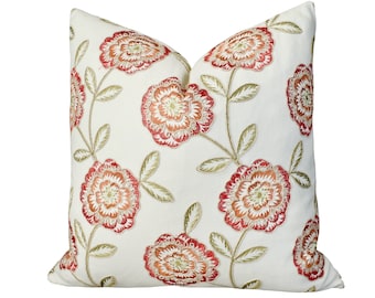 The Pillow Collection P18-ROB-PEONYVINE-CORAL-C100 Iniabi Floral Pillow Coral The Pillow Collection P18-ROB-PEONYVINE-CORAL-C100 Iniabi Floral Pillow Coral