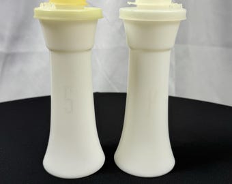 Vintage set of Classic TUPPERWARE 6" Large Hourglass Salt/Pepper Shaker