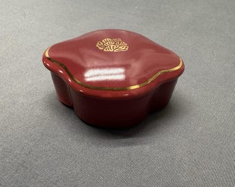 Vintage Imari Elegant Treasures Ceramic Trinket Box Avon Gift Set Trinket Box