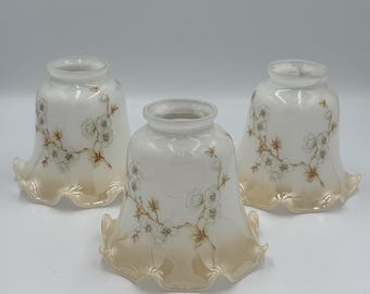 Ruffle Top Glass Shades With Dogwood Design Ceiling Fan