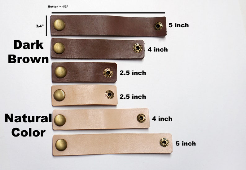 Puede incluir: Seis correas de cuero en dos colores, marr&oacute;n oscuro y natural, con detalles de botones de lat&oacute;n. Las correas tienen 3/4 de pulgada de ancho y vienen en longitudes de 2,5 pulgadas, 4 pulgadas y 5 pulgadas.