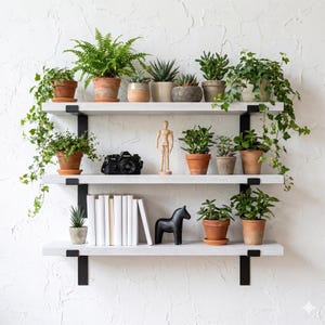 Prateleira de madeira branca com suporte em J, painel de parede rústico pintado de forma lisa, prateleira de cozinha estilo campestre, decoração moderna de madeira estilo fazenda, prateleiras abertas