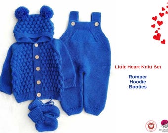 Breipatroonset baby klein hartje, vest met capuchon en tuinbroek romper pdf, gebreide set babyoutfit, vest met bonbonsteek - romperset