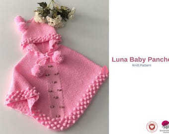 Modèle de tricot Luna Baby Pancho - Modèle de tricot de poncho à capuche pour bébé en PDF - Cape pour bébé avec pompons - Modèle de poncho pour bébé - Téléchargement immédiat