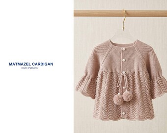 Wzór na sweterek Matmazel – kardigan dla niemowląt i małych dzieci w formacie PDF – dzianina raglanowa ściegiem od góry do dołu – sweterek dziecięcy z teksturą