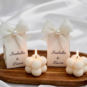 Recuerdos personalizados para despedida de soltera: vela de burbujas hecha a mano con caja de regalo - Regalo de boda personalizado
