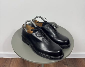 Zapatos Oxford de cuero negro para hombre, talla US 8, estilo militar clásico.