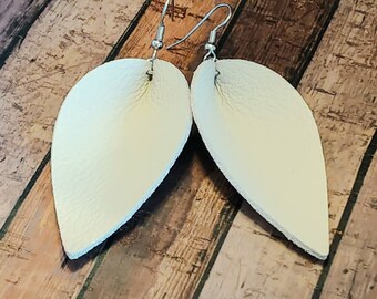 Leather earrings Zia magnolia leaf Joanna folded leaf cream, off white leather earrings handmade