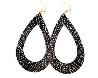 Leather earrings, black with glitter