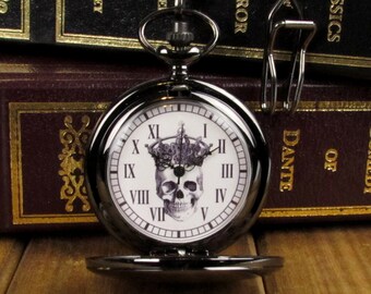 Reloj de bolsillo con corona de calavera