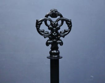 Ornate Gothic Curtain Rod Finial – European Antique Scroll Iron Design, Decorative Rod End Cap
