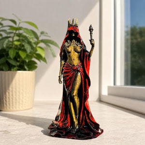 Standbeeld van de Donkere Koningin, Gotisch standbeeld, Koningin met kap, Heksenbeeld, Fantasy decoratie, Gotische woondecoratie, Occulte decoratie, Handgeschilderd beeld, 25 cm