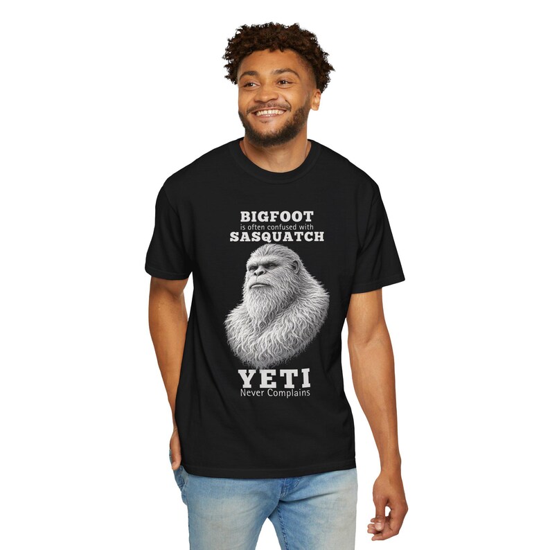 Camiseta Bigfoot Comfort Colors Cotton Tee Sasquatch Yeti Never Complains imagen 12