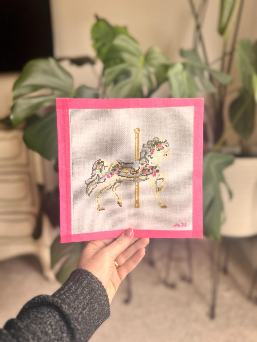 Carousel Needlepoint Carousel Horse Trendy Needlepoint Canvas | Stitch Painted Ndlpt 18-mesh ...