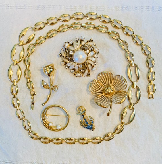 Vintage Monet Lot