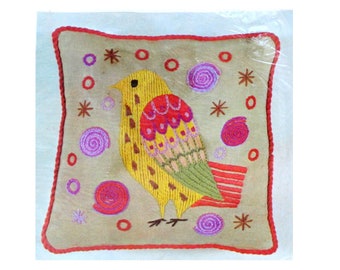 Erica Wilson Hiawatha Crewel Embroidery Pillow Kit 68082 Canary MCM Whimsical Bird 1967