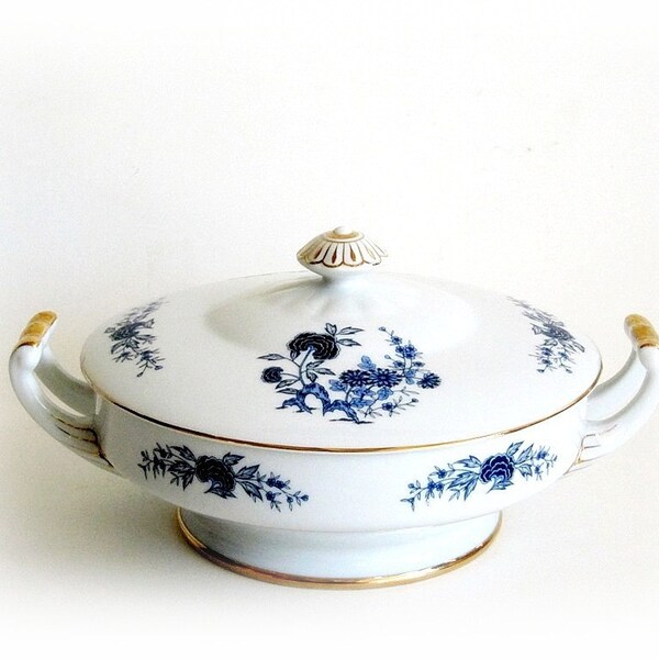 Seyei Blue Meissen Round Covered Vegetable Bowl 5112 Made in Japan