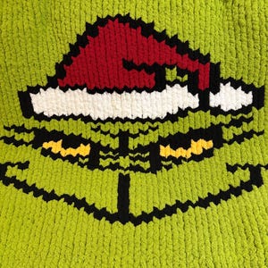 Grinch face graph pattern