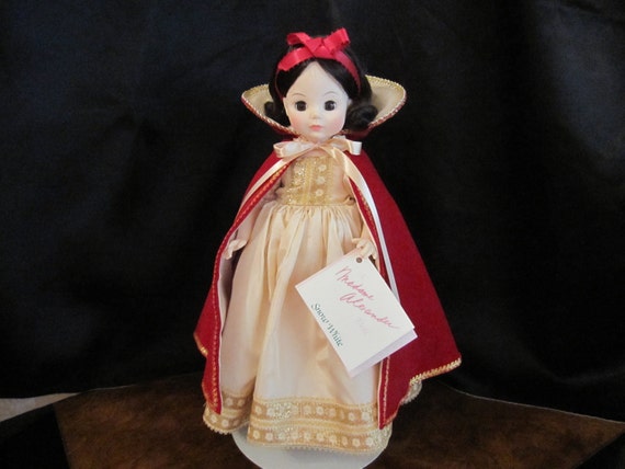 madame alexander snow white
