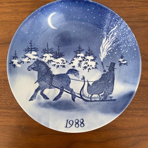 1988 Gustavsberg Christmas Series Porcelain Plate by Paul Hoff