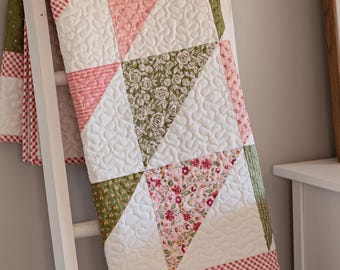 Playful Picnic Quilt Pattern: Easy 2-at-a-Time HST Quilt PDF – 4 Sizes Included