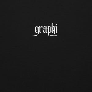 K&ouml;nnte beinhalten: Schwarzer Hintergrund mit dem wei&szlig;en Text "graphi" in einer gotischen Schriftart, darunter "APPAREL". Das Design ist zentriert und nimmt einen kleinen Teil des Bildes ein.