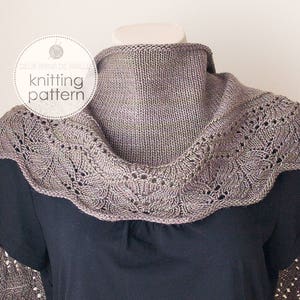 KNITTING PATTERN, The Farniente II Shawl, a crescent-shaped image 2