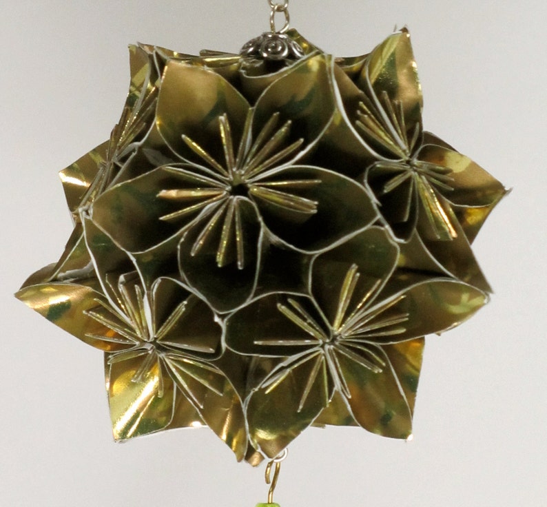 CHRISTMAS Gift STAR Kusudama Modular Origami HANDMADE in Shimmery Gold Metallic Paper, Displayed on Metal Ornament Stand OOaK image 2