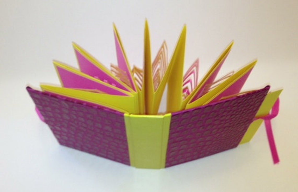 POP UP ACCORDION Book W/hard Cover Original Hand Cut 9 Origamic Architecture Sculptures Home