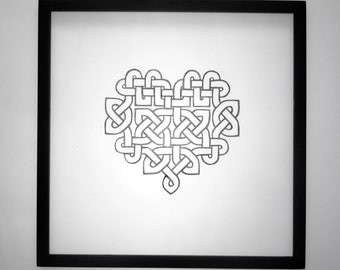 CELTIC HEART Papercut KNOTWORK Eternity Love Knot Silhouette. in Green Engagement, Wedding Gift. Wall Art Décor Hand-Cut. OOaK