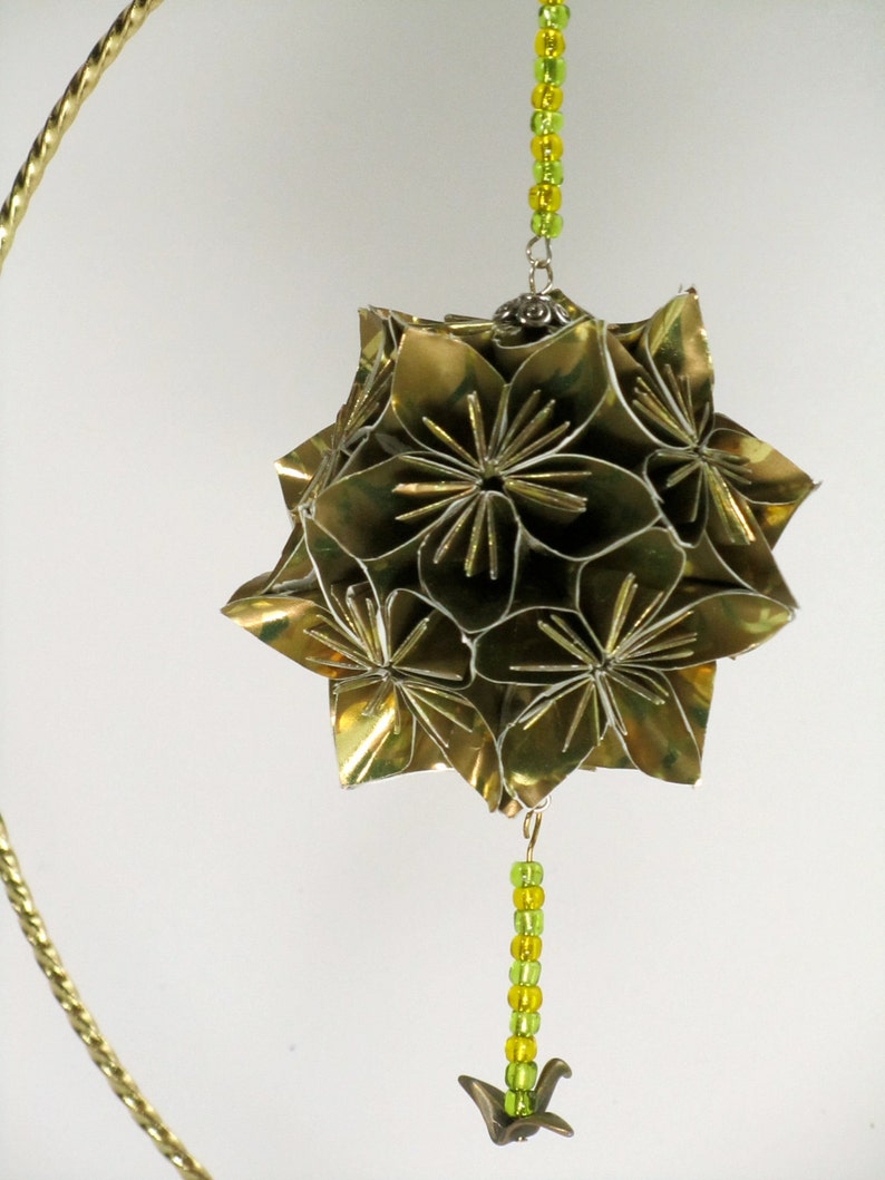 CHRISTMAS Gift STAR Kusudama Modular Origami HANDMADE in Shimmery Gold Metallic Paper, Displayed on Metal Ornament Stand OOaK image 1