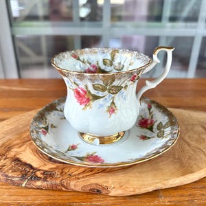 Vintage Golden Rose Footed Teacup and Saucer by Chodziez- Poland | Gold Trim