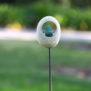 Natural Moon Stone Garden Stake (Glass Cairns)