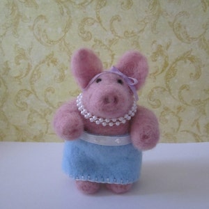 Maggie Pig Needle Felted Figurine