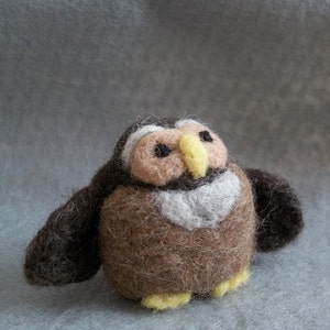 Owen Owl Felted Figurine image 4