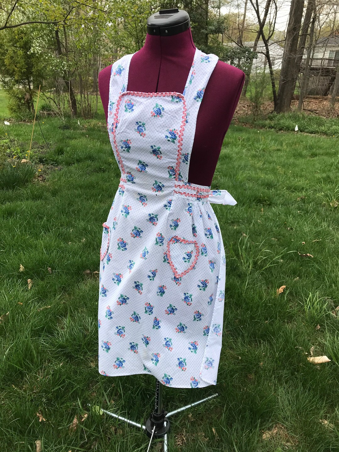Vintage Apron With Heart Shaped Pockets Etsy UK