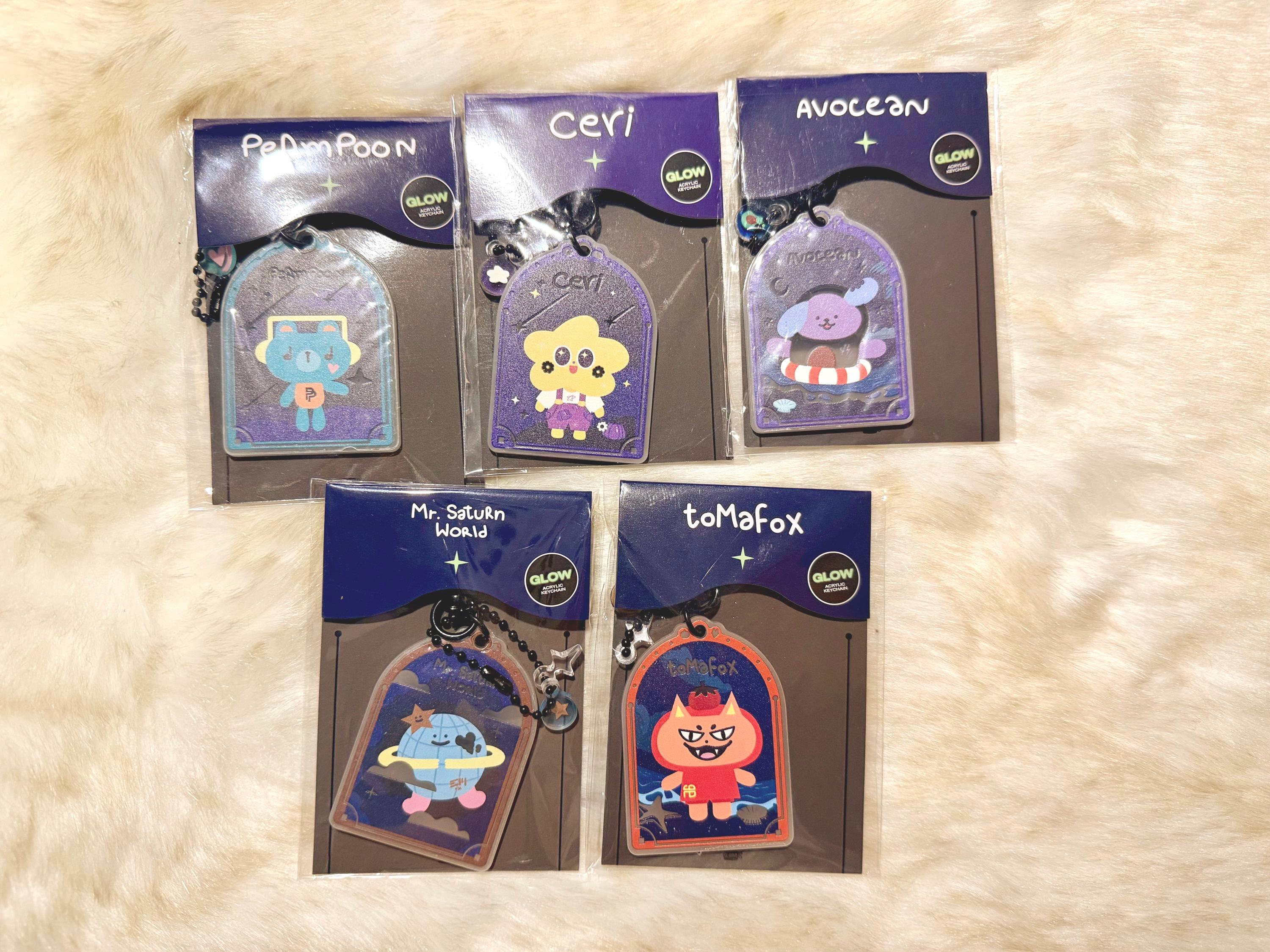 GMMTV FANDAY 韓国 WinnySatang アクリルキーホルダー GMMTV Glow Acrylic Keychain | Multi-character Bag Charm - Etsy
