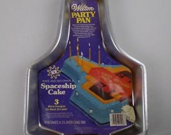 rocket cake pan