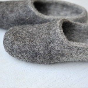 Eco friendly grey felted slippers image 3