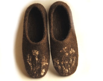 Eco friendly  brown colour handmade felted slippers - home shoes