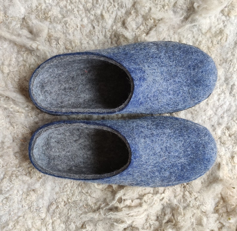 Handmade wool felted house shoes with Coutchouc soles mens slippers organic wool gray blue slippers mens shoes image 3